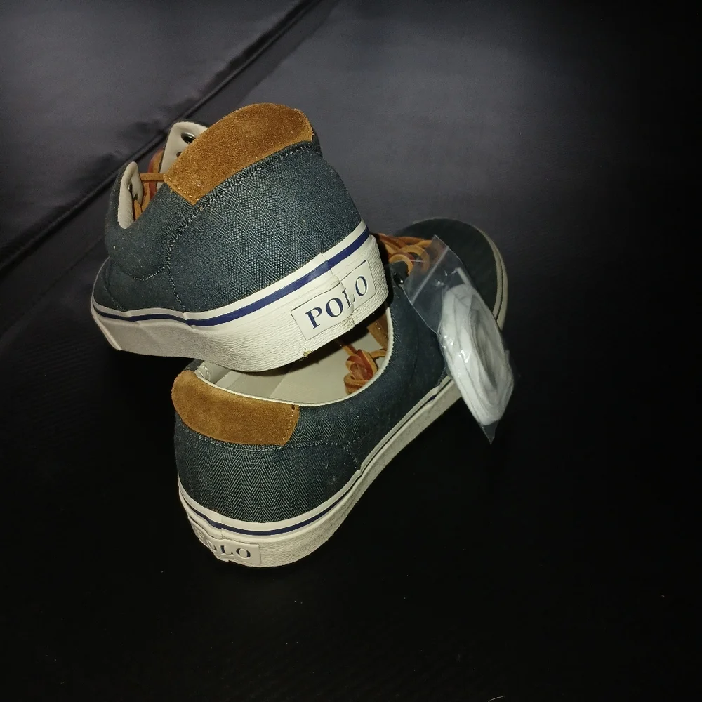 NWB, Polo by Ralph Lauren Men's Canvas Sneakers. Sz. 10.5 - Picture 4 of 5